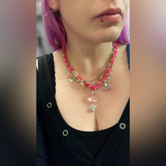 SOLD!!!Hot Pink Gold Blush Chain Statement Necklace - Picture 4 of 7